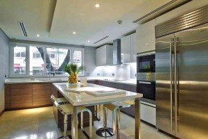 SIEMATIC units in spacious kitchen 