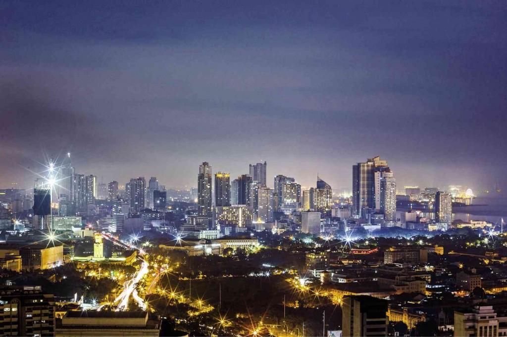 Makati skyline. STORY: Trouble in China seen slowing down PH growth in 2022