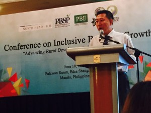 Prof. Liu Yonggong shares China's experience on rural development and poverty alleviation.