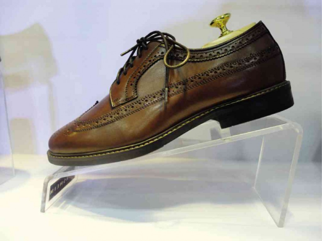 Men’s shoe made of genuine leather and created in traditional way. 