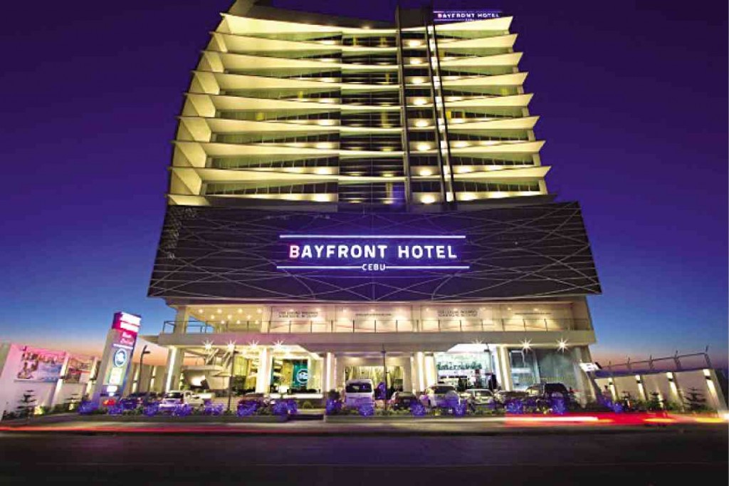 BAYFRONT Hotel Cebu facade  