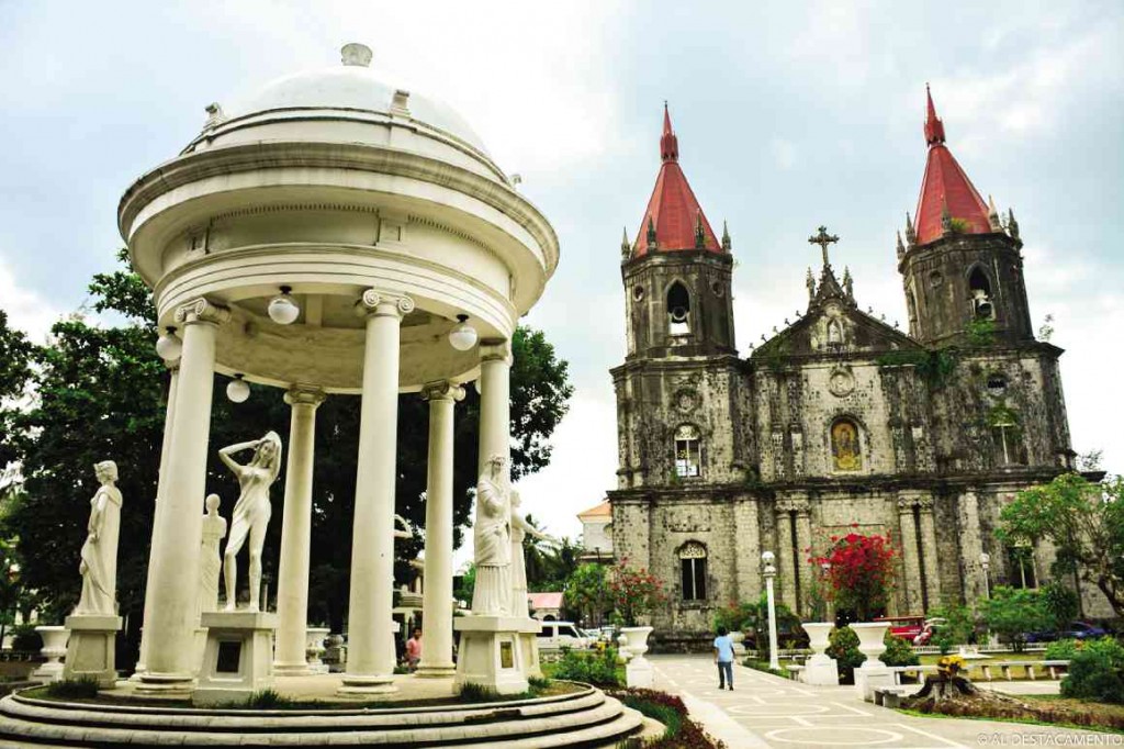 OLD CHURCHES and other heritage buildings, combined with infrastructure development programs of the local government, make Iloilo an attractive destination for tourism-related investments. 