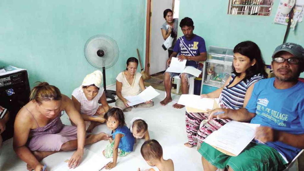 “YOLANDA” survivors learn simple profit and loss accounting through Hope Now.