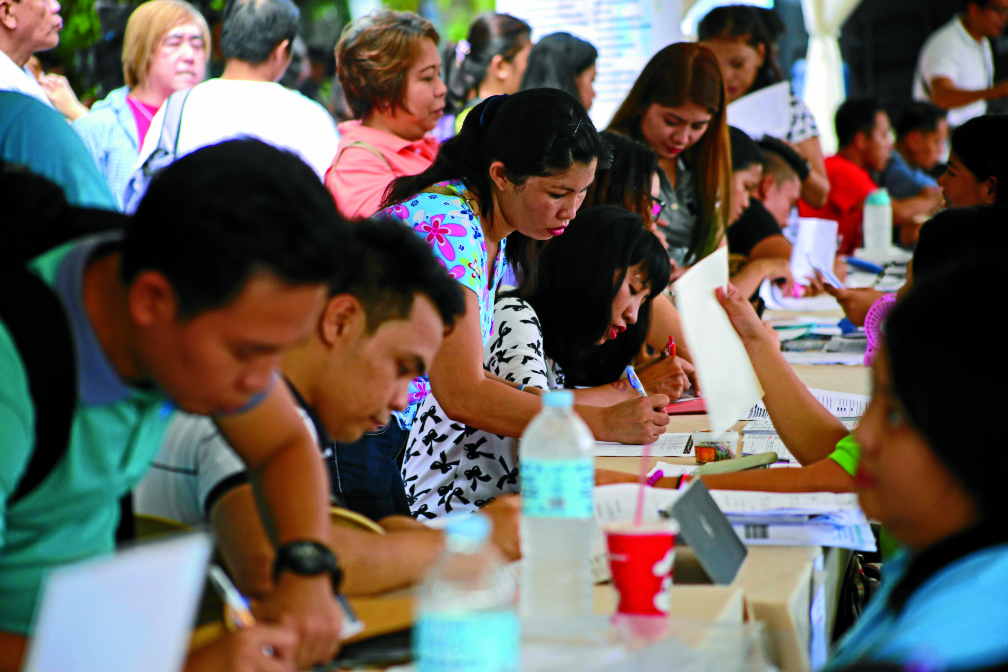 Number of jobless Filipinos up to 2.99M in June 2022, PSA reports