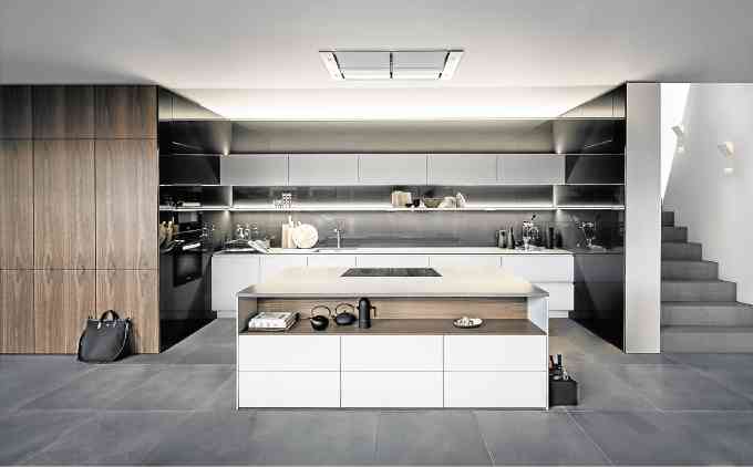 SieMatic presented its first handle-free kitchen to the world in 1960 and has since become a model for many.