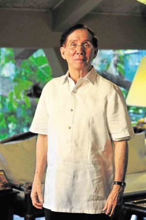 Architect Bobby Mañosa