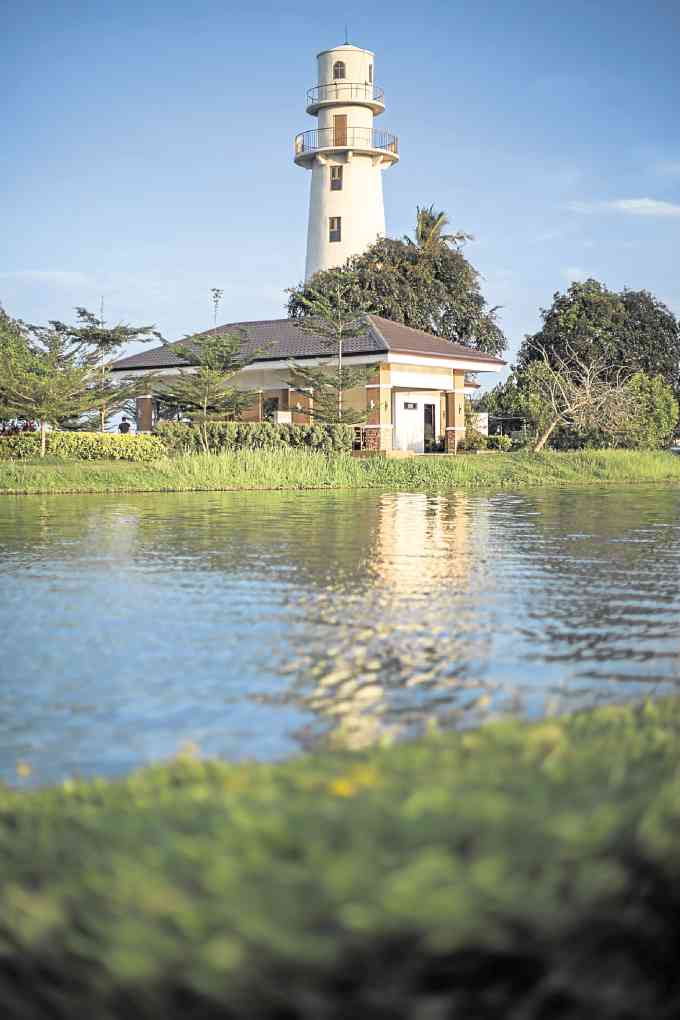 SotoGrande is set to rise within Green Meadows, Iloilo’s first residential lake community. 