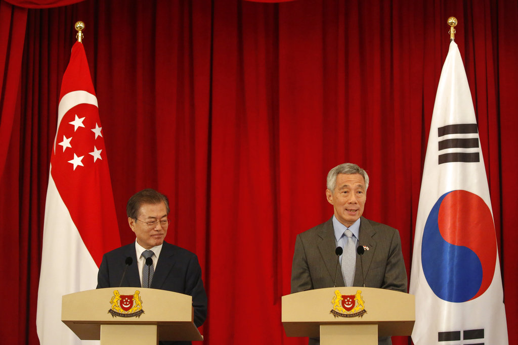 Moon vows to increase trade with Singapore, Southeast Asia | Inquirer ...