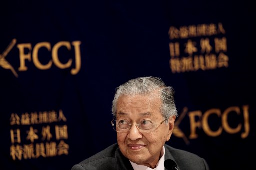 Malaysia PM proposes common Asia trading currency