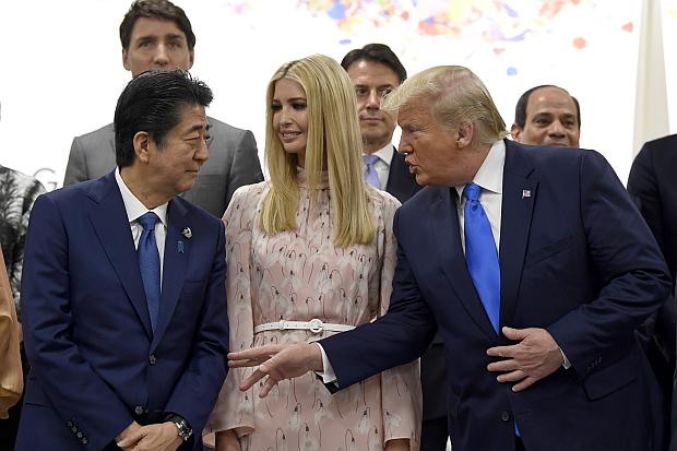 Shinzo Abe - Ivanka Trump - Donald Trump