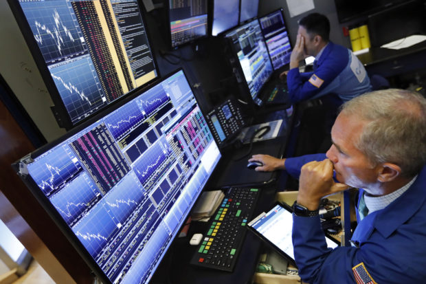  Asian stocks follow Wall Street lower as trade war worsens
