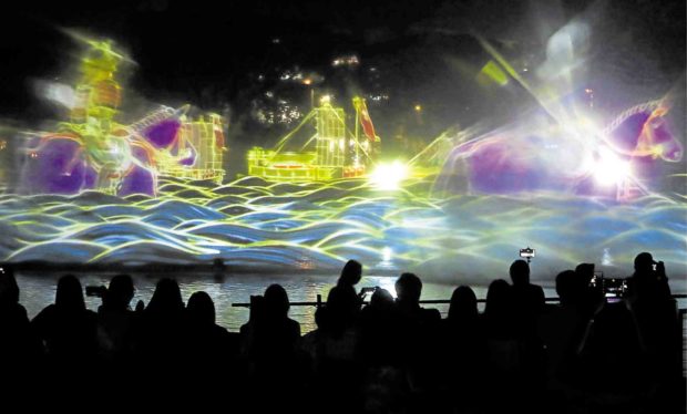 teamLab impresses with interactive show