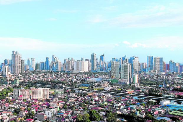 Makati skyline. STORY: Economists see strong PH GDP growth in Q1