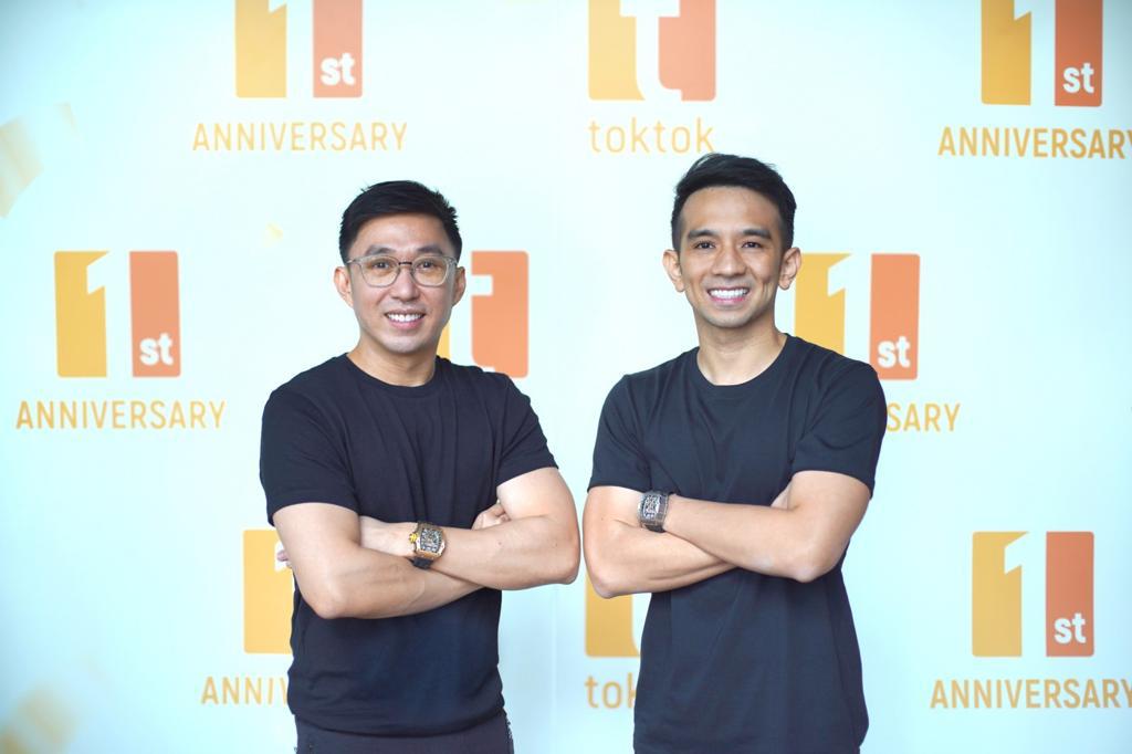 Co-Founder/CEO, Jonathan So and Co-Founder/CFO, Carlito Macadangdang during the toktok 1st year anniversary presscon.