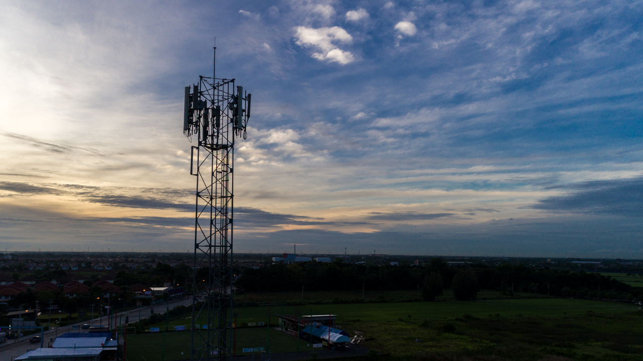Australian financial conglomerate Macquarie has signed a deal to invest in Phil-Tower Consortium Inc. (PhilTower), one of the country’s fastest-growing independent cellular tower companies with about 1,000 sites under development.