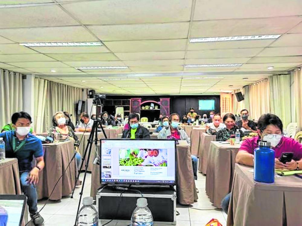 UPSKILLING FARMERS Training session at DA Central Luzon —Photo from Agro-DigitalPH’s Facebook page