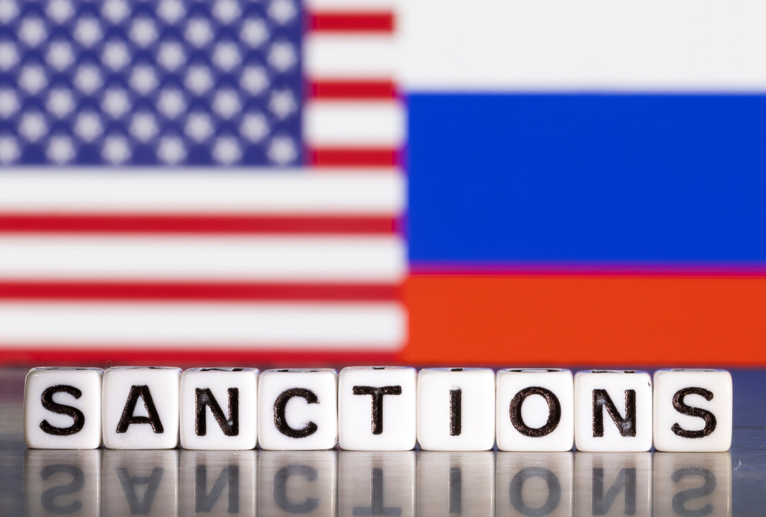 Russia headed for recession, closed economy despite ruble rebound, US says