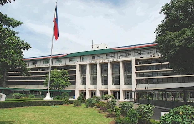 Department of Agriculture. STORY: DA steps in: Serafica stays at SRA, Dansal at NFA for now