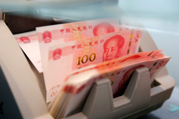 100 Yuan notes in counting machine