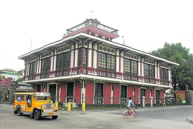 The Pamintuan Mansion in Angeles City has been the site of various events in our country’s history.   https://commons.wikimedia.org