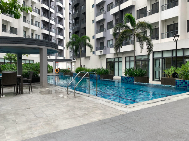 Pool By SMDC Spring Residences
