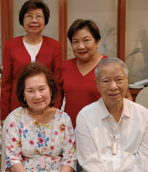 Dr. Lucio C. Tan and wife Carmen K. Tan with Juanita Tan Lee (left standing), director and treasure of the LT Group; and Atty. Ma. Cecilia Pesayco, corporate secretary of the LT Group.