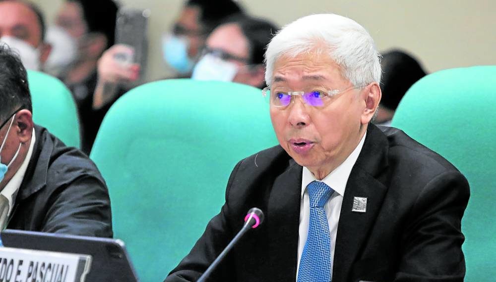 DTI Secretary Alfredo Pascual is supporting calls for the temporary removal of EV import tariffs