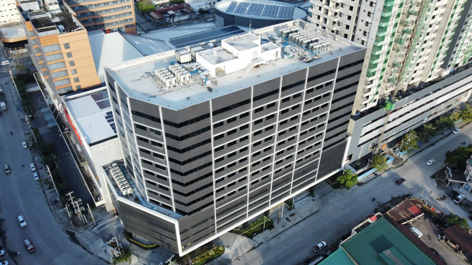 Robinsons Cybergate Galleria Cebu, now the island province's first EDGE