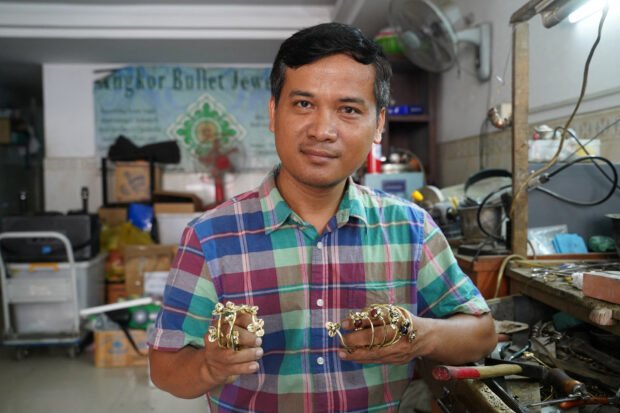 Thoeun Chanta, a Cambodian goldsmith