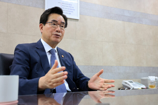South Korean Agriculture Minister Chung Hwang-keun