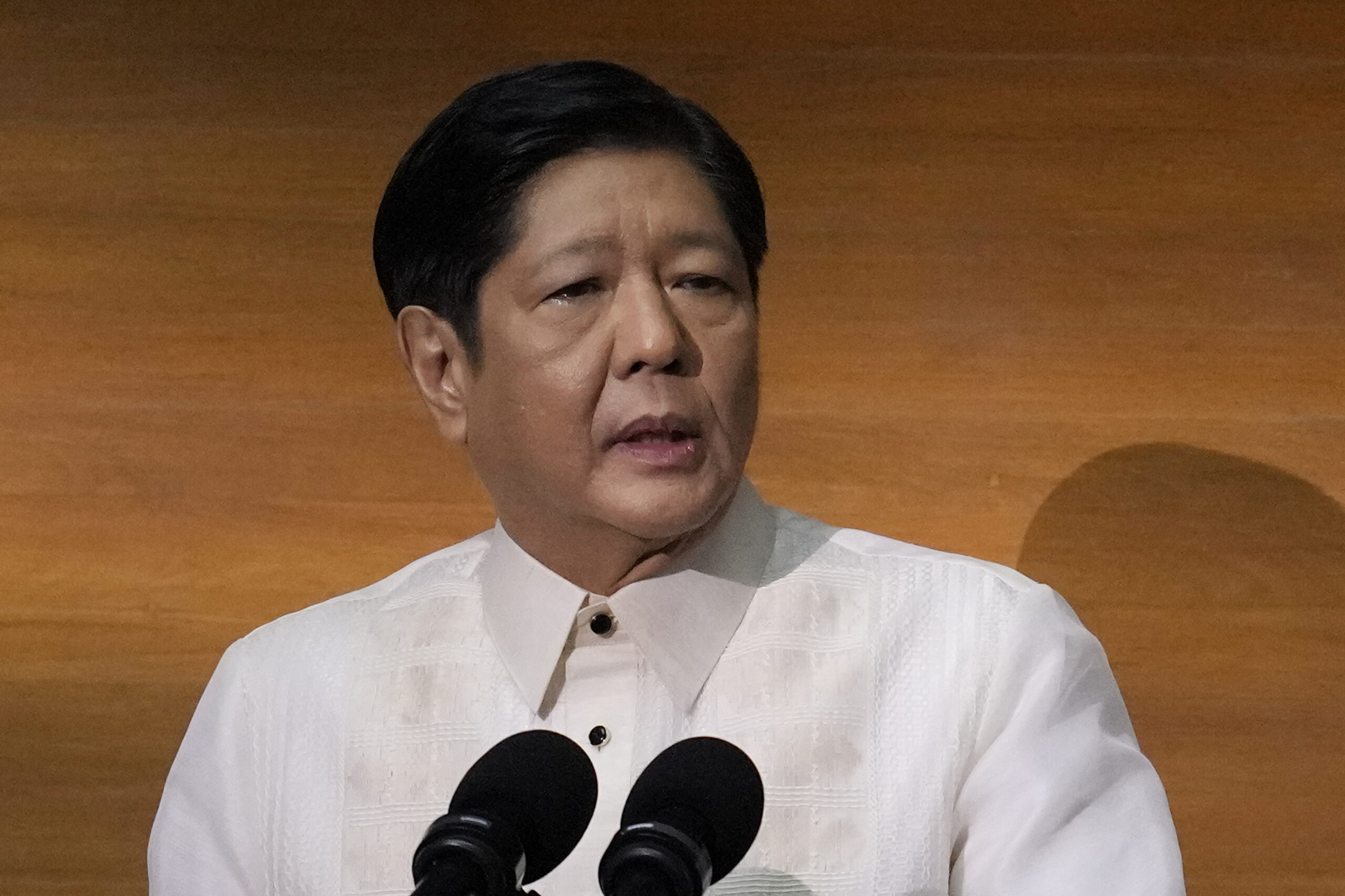 Biz groups back Marcos’ long weekend policy | Inquirer Business