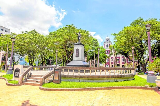 Plaza Libertad has been spruced up by the local government. —PHOTO BY IAN PAUL CORDERO