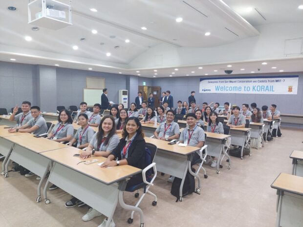 Young engineers in training for SMC's MRT 7 project
