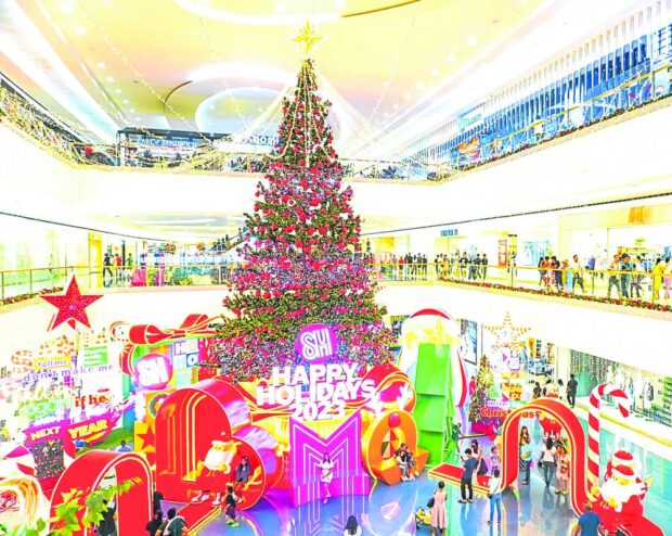 Embrace the holiday season and delight in the joy of sparkling lights with SM Mall of Asia’s 65-foot pop-inspired Christmas tree