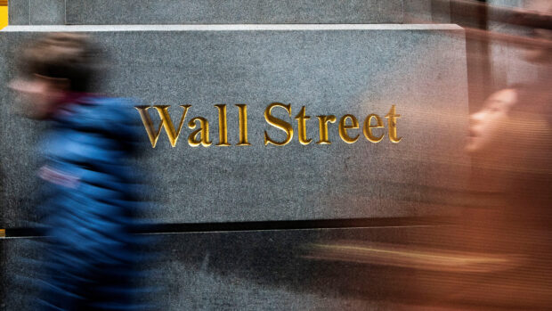 Wall St notches second lower finish as 2024 starts with profit-taking