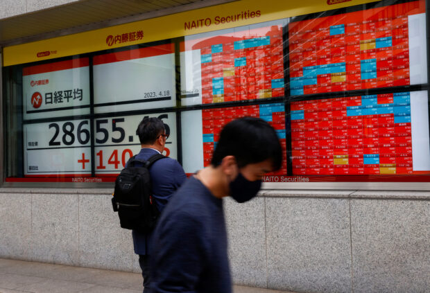 Asia stocks sluggish, plenty of event risk ahead