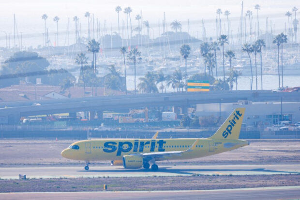 US judge blocks JetBlue from acquiring Spirit Airlines