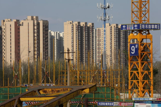 China's Dec new home prices fall