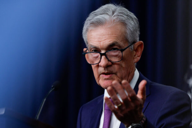 Fed's Powell sees lower rates in the horizon
