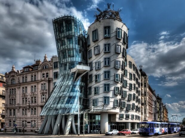 Dancing House-Prague, Czech Republic (HTTPS://WWW.ARCHITEC-TUREANDDESIGN.COM.AU)