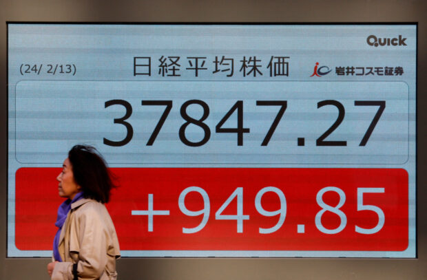 Asia stocks bide time ahead of US data; Nikkei bruised by BOJ pivot bets