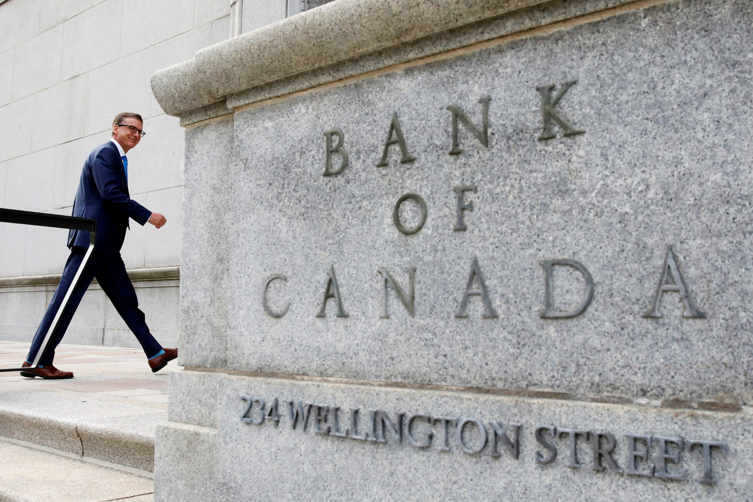 Bank of Canada cuts rates, says fight against inflation 'worked'