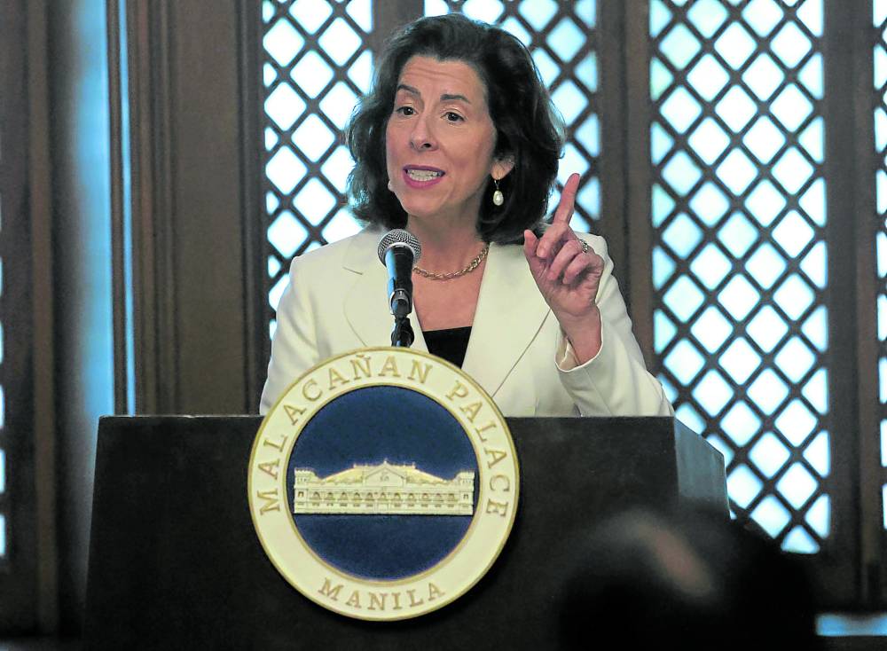 US firm na KKR, mamumuhunan ng 0M sa PH US firm na KKR, mamumuhunan ng 0M sa PH