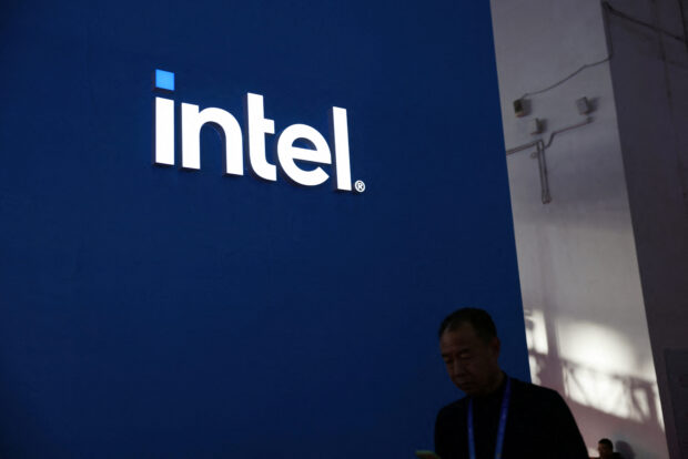 Intel discloses $7B operating loss for chip-making unit