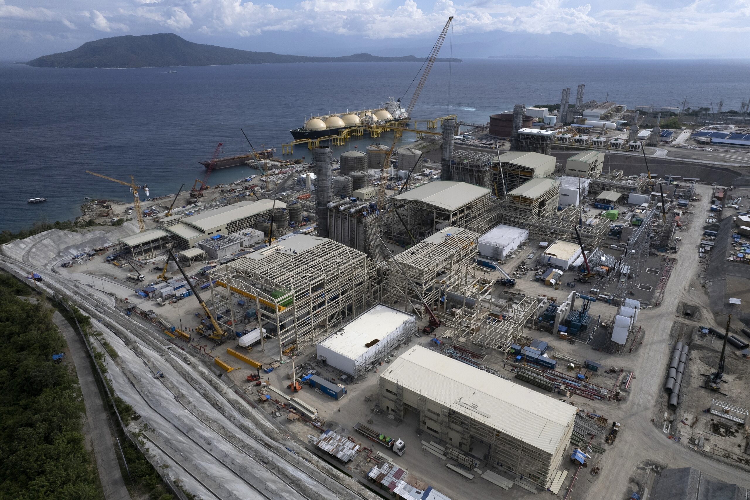 Philippines goes all in for natural gas, a climate pollutant