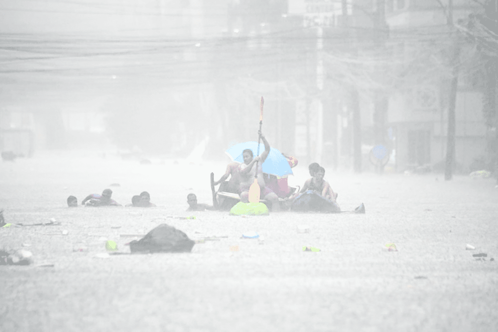 Flooding in Metro Manila due to Supertyphoon Carina (Gaemi)