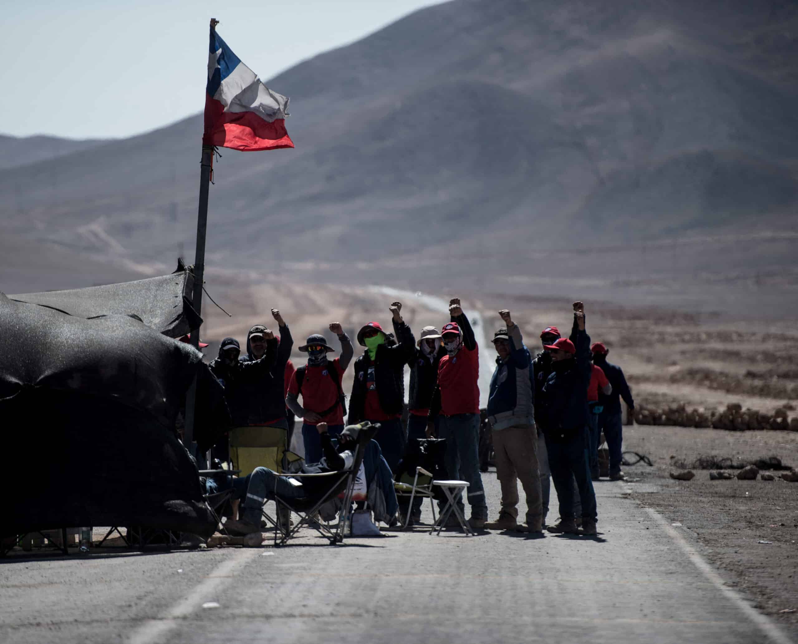 Huelga de trabajadores en la mina de cobre más grande del mundo en Chile: sindicato