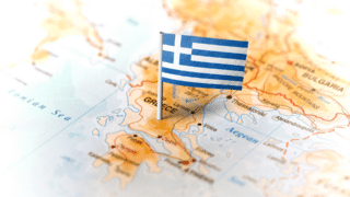 Greek economy on rebound but many still struggling