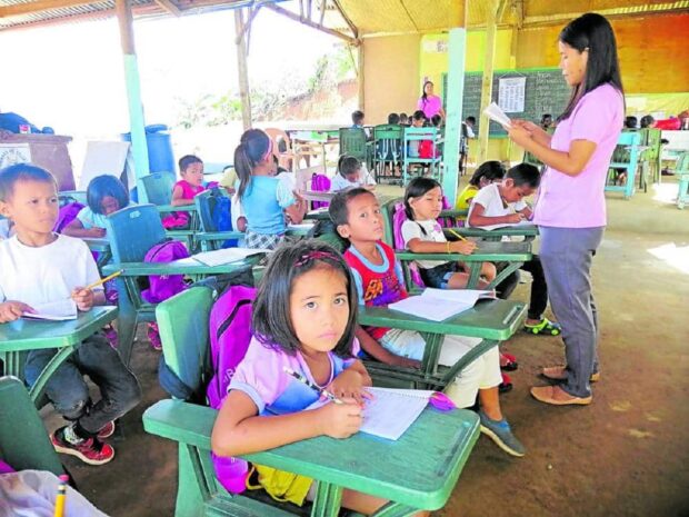 Philippines urged to consider PPP to modernize education