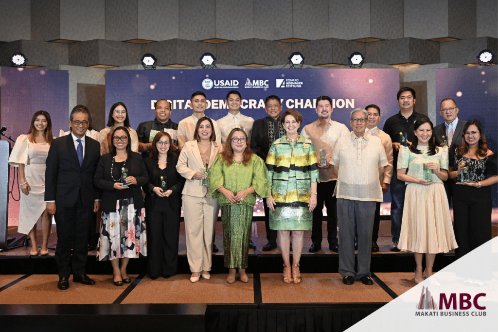 U.S. Ambassador MaryKay Carlson, MBC Chairman Edgar Chua, and DICT Undersecretary Jocelle Batapa-Sigue present the Digital Democracy Champion award to fourteen (14) city LGUs for their exceptional implementation of Digital Democracy initiatives.